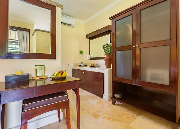 Resort Anini Raka 4*