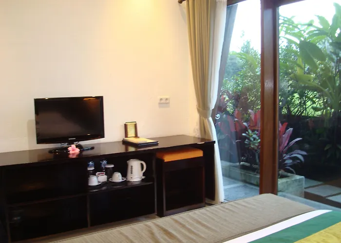 Anini Raka Resort 4*