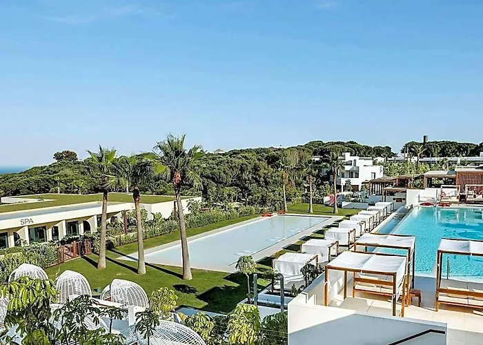 Resort Anini Raka 4*